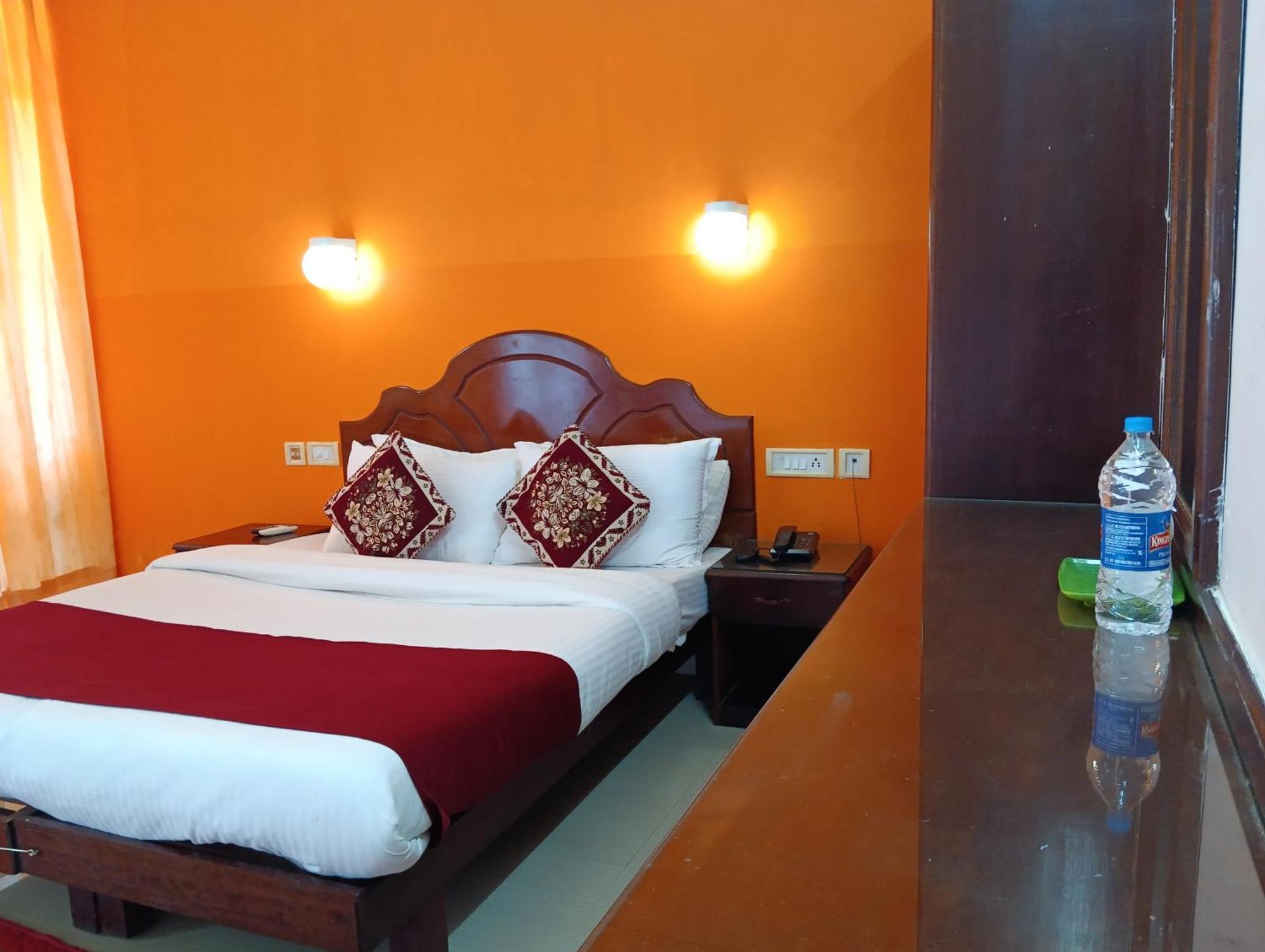 Vedantha Inn Kovalam Luaran gambar