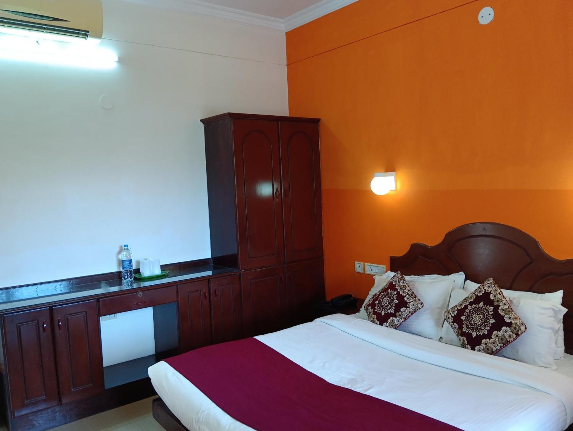 Vedantha Inn Kovalam Luaran gambar